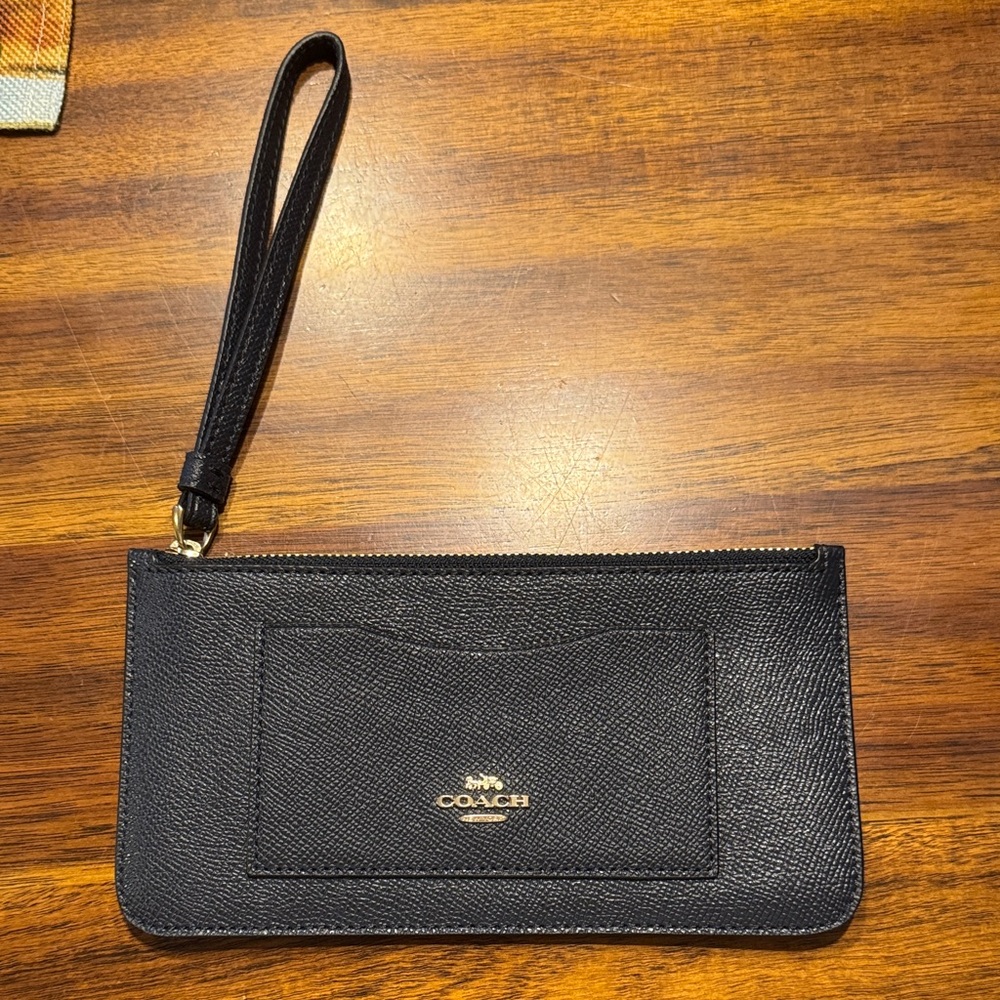 Coach Black Leather Wristlet Wallet Gold Hardware